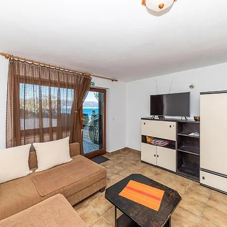 Cozy In Mastrinka With Wifi Apartment *